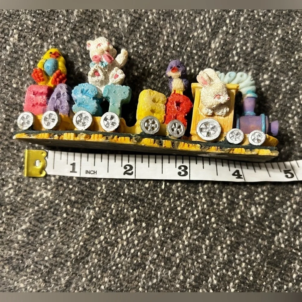 Easter Holiday Train Figurine w Bunnies and Friends